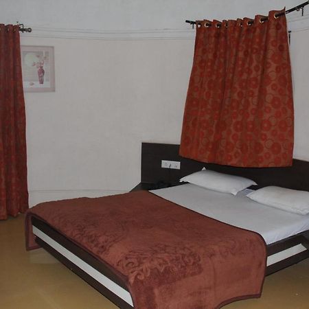 Hotel Tapovan Nashik Buitenkant foto