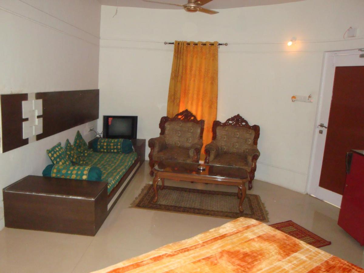Hotel Tapovan Nashik Buitenkant foto