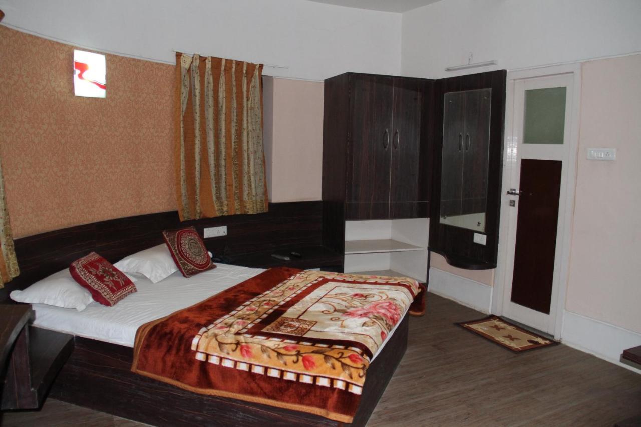 Hotel Tapovan Nashik Buitenkant foto